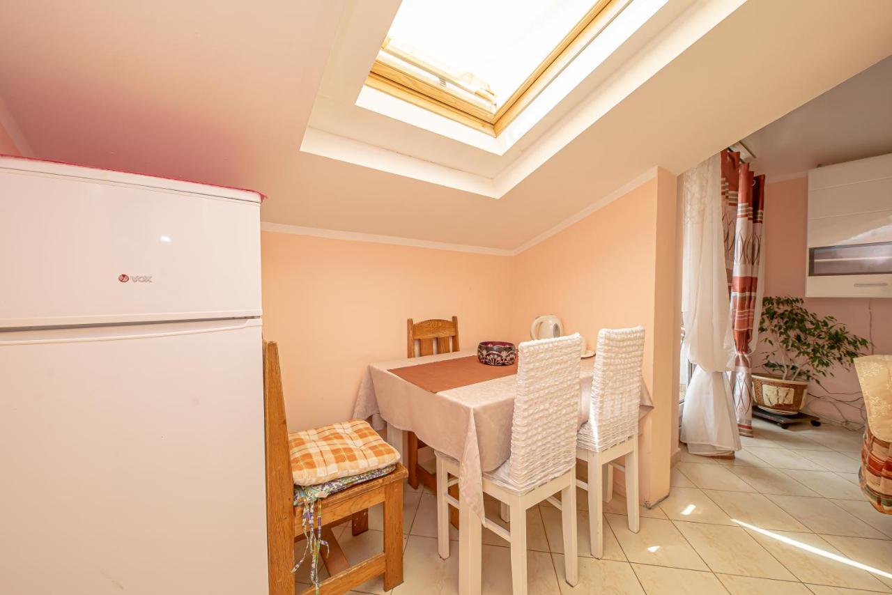 Apartamento Fairytale 1 And 2 Budva Exterior foto